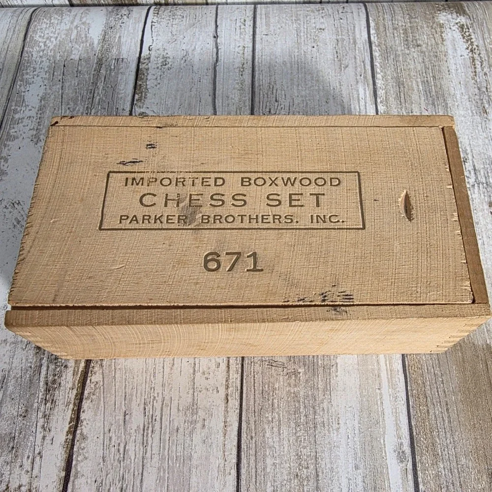 Vintage Parker Brothers Imported Boxwood Chess Set 671 Wood Box Instructions - Picture 3 of 7